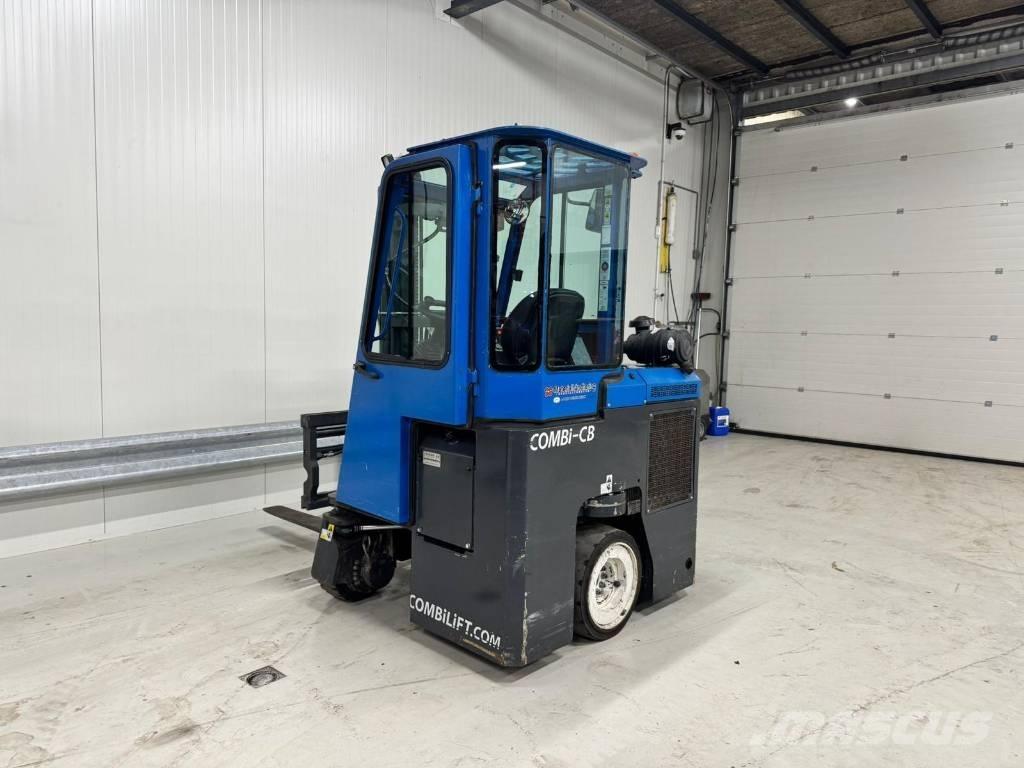 Combilift C3000CB Krautuvai su pakrovimu iš šonų