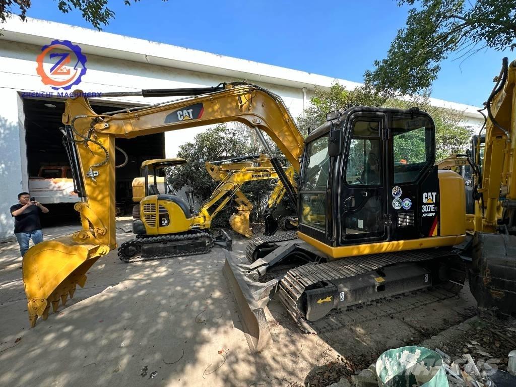 CAT 307 E2 Vidutinės galios ekskavatoriai 7-12 t