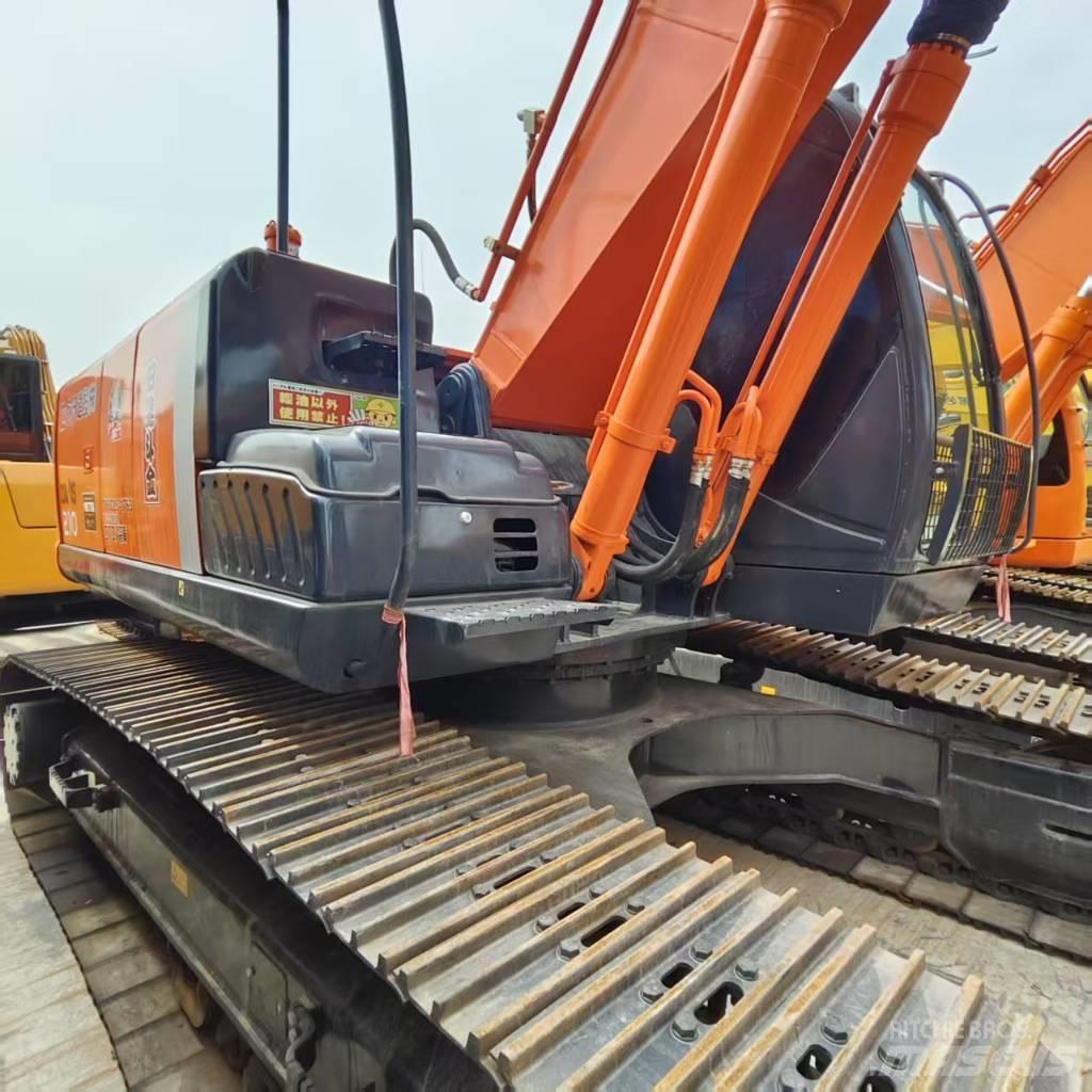 Hitachi ZX 210 Vikšriniai ekskavatoriai