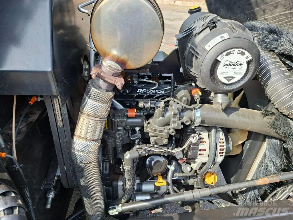 Forst XR8D Medienos smulkintuvai