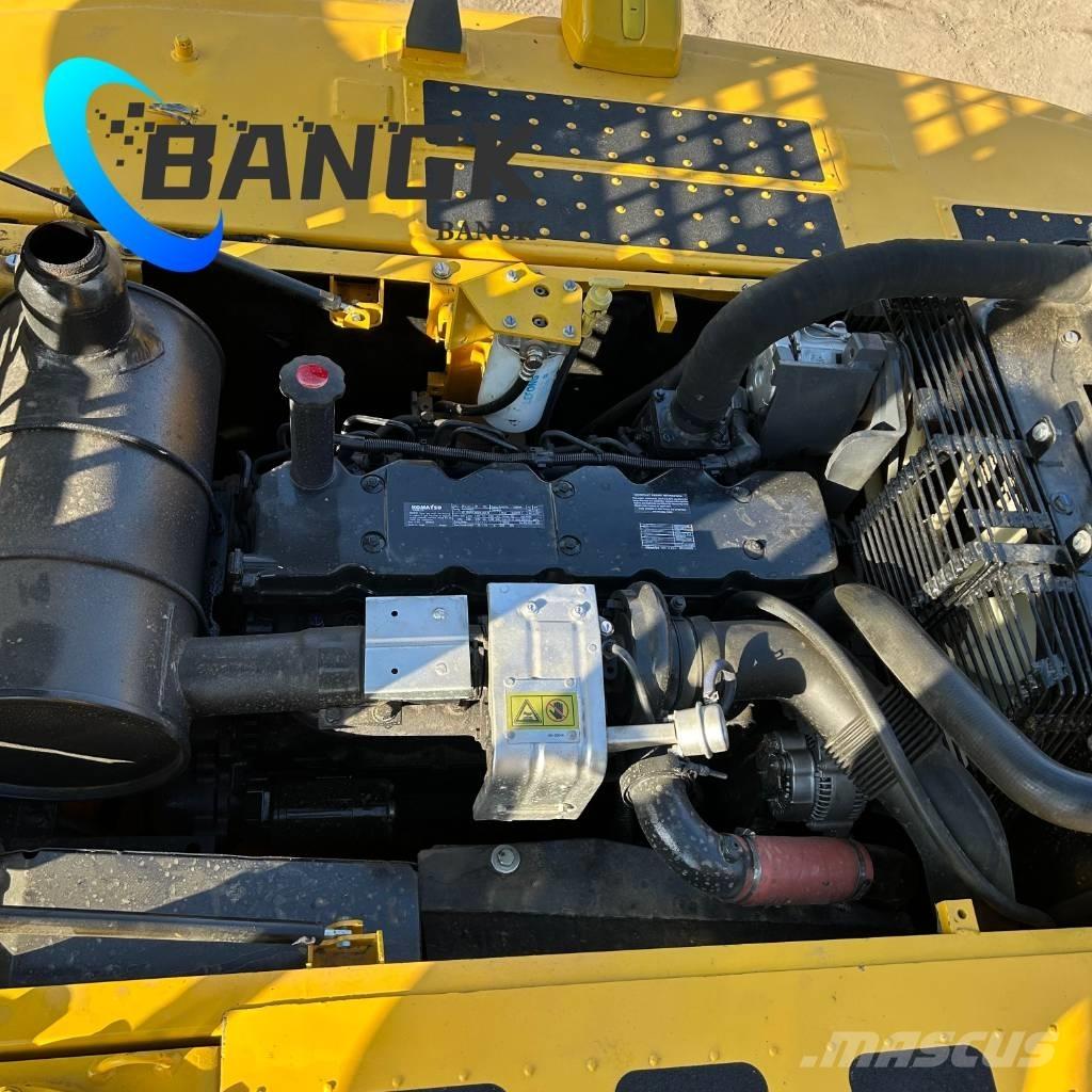 Komatsu PC 240-8 Vikšriniai ekskavatoriai