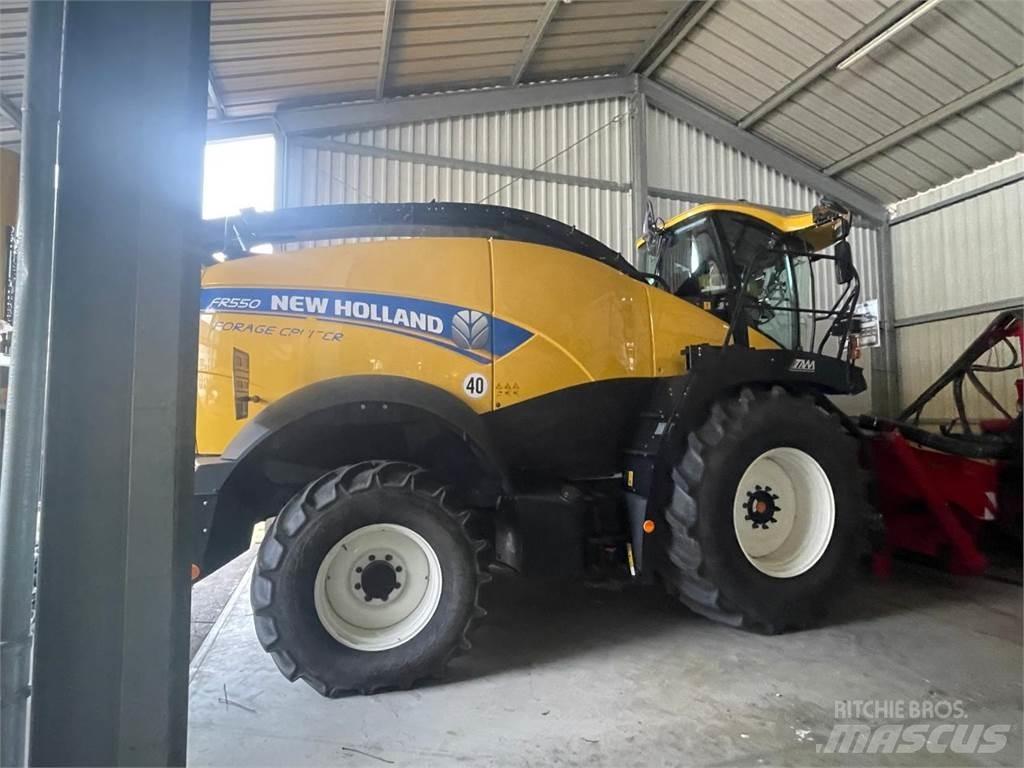 New Holland FR550 Pašarų ruošimo technika
