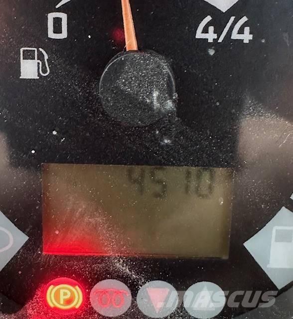 Liebherr L 507 Naudoti ratiniai krautuvai