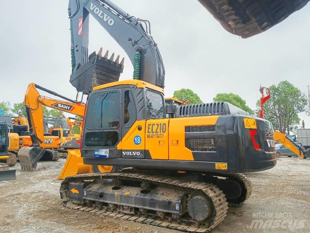 Volvo EC 210 Vidutinės galios ekskavatoriai 7-12 t