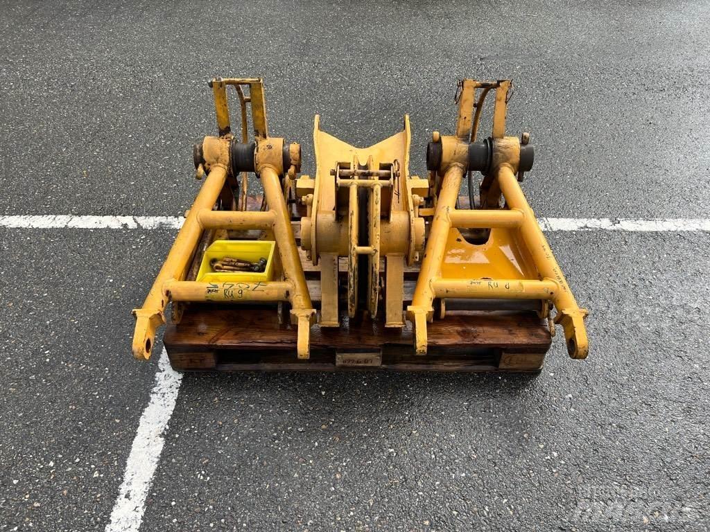 Kobelco 7045 - Runners Kranų dalys ir įranga