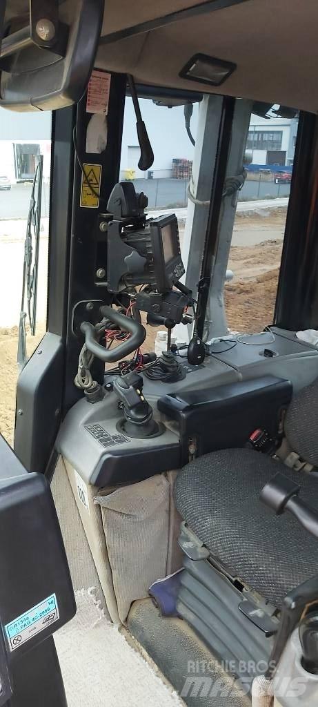 CAT D6N XL Vikšriniai buldozeriai