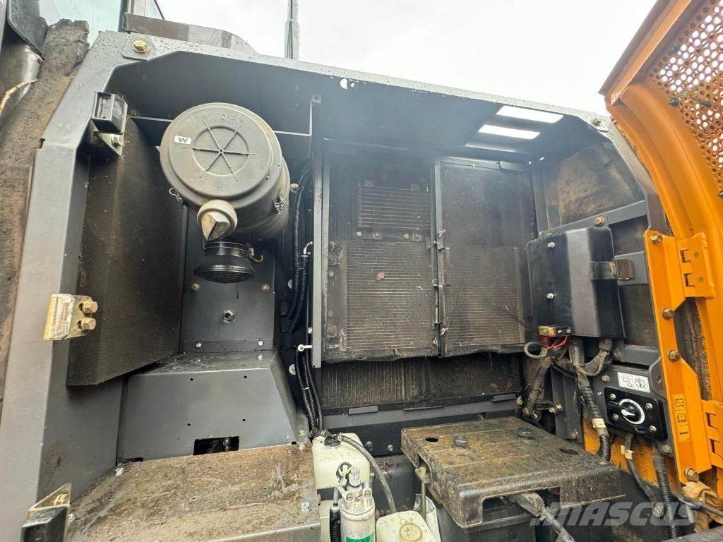 CASE CX 180 D Vikšriniai ekskavatoriai