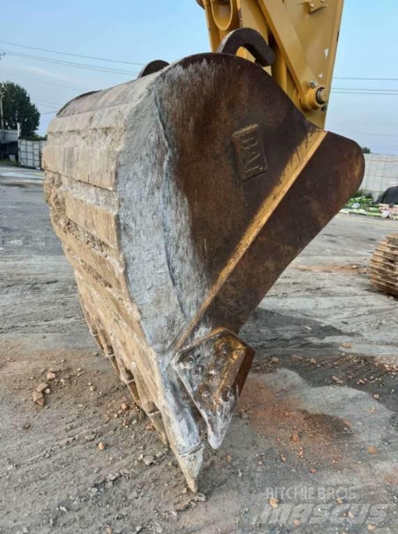 CAT 330 GC Vikšriniai ekskavatoriai