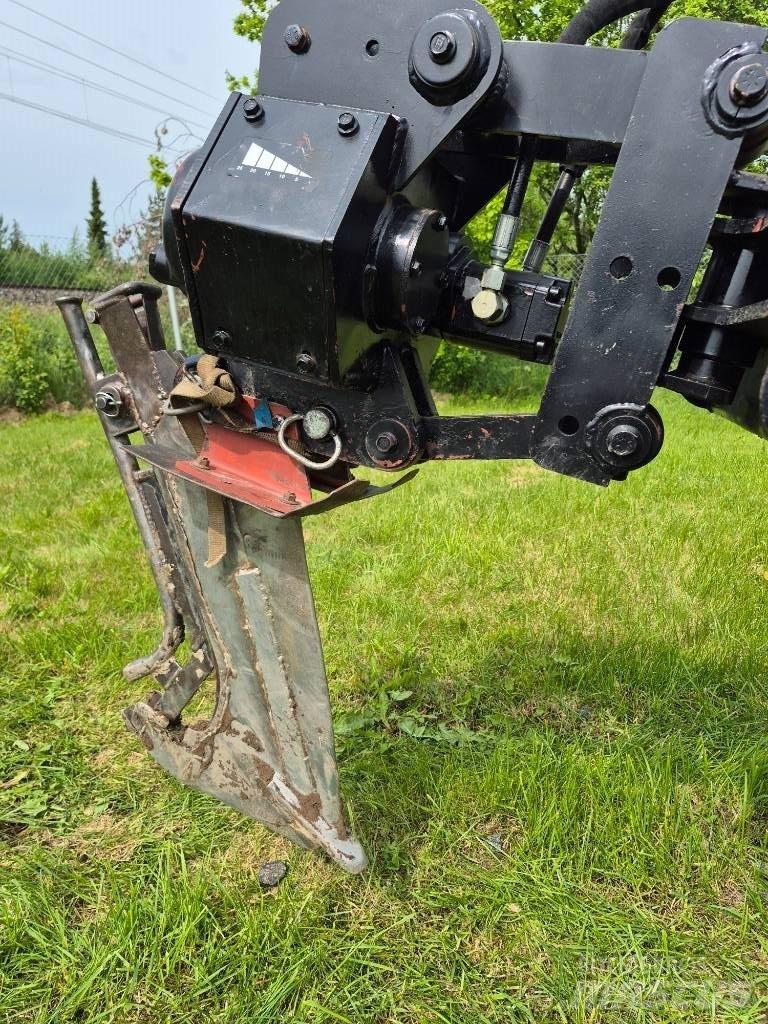 Ditch Witch R300 Tranšėjų ekskavatoriai