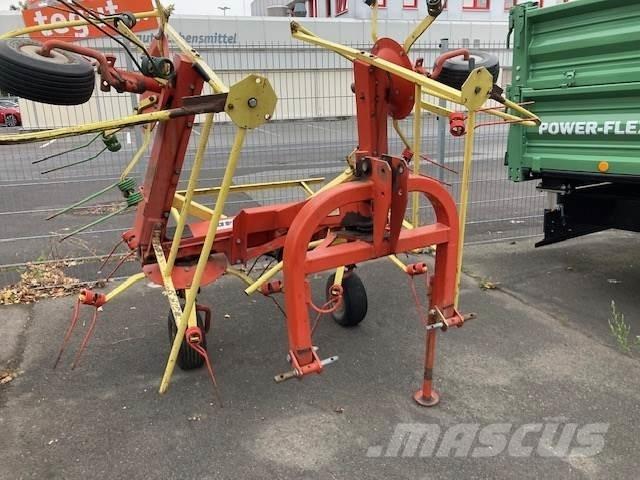 Unifarm CW 4.40 Šieno grėbliai ir vartytuvai