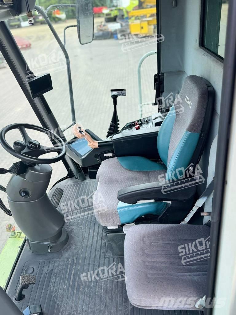 CLAAS Lexion 460 Derliaus nuėmimo kombainai