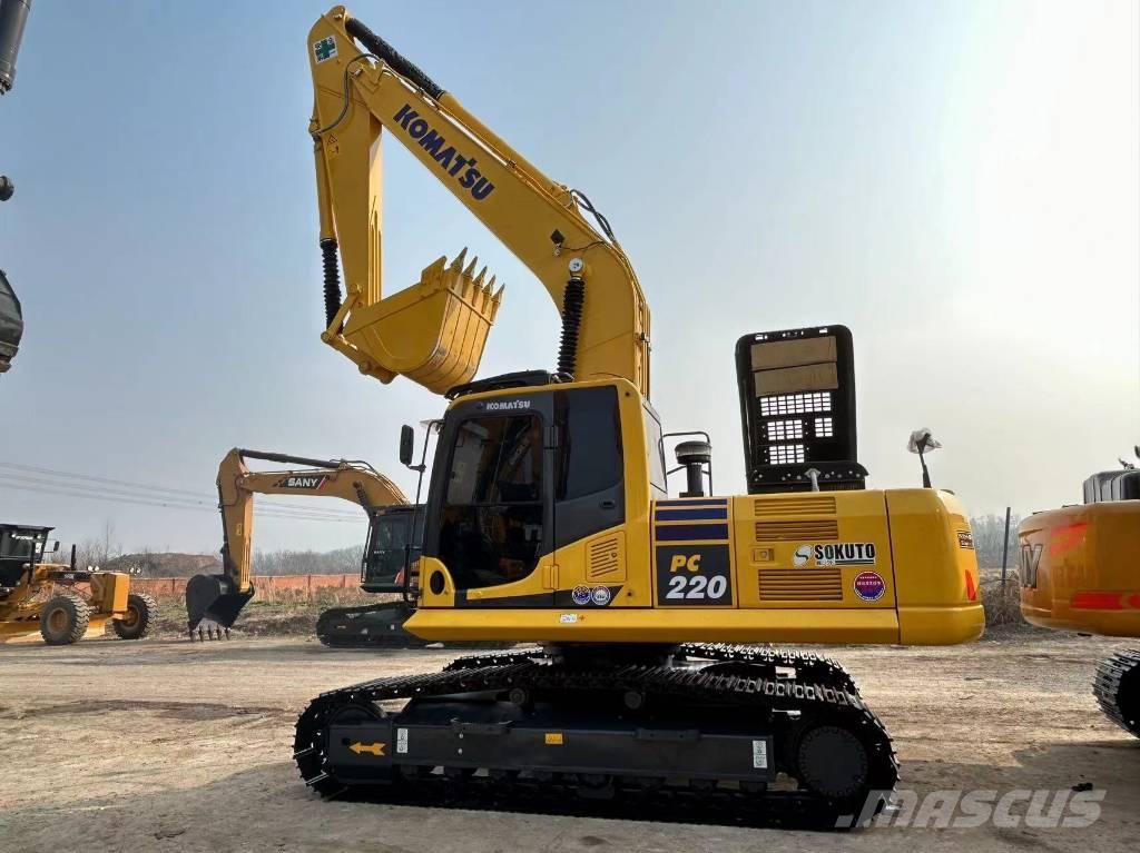 Komatsu 220 Vikšriniai ekskavatoriai