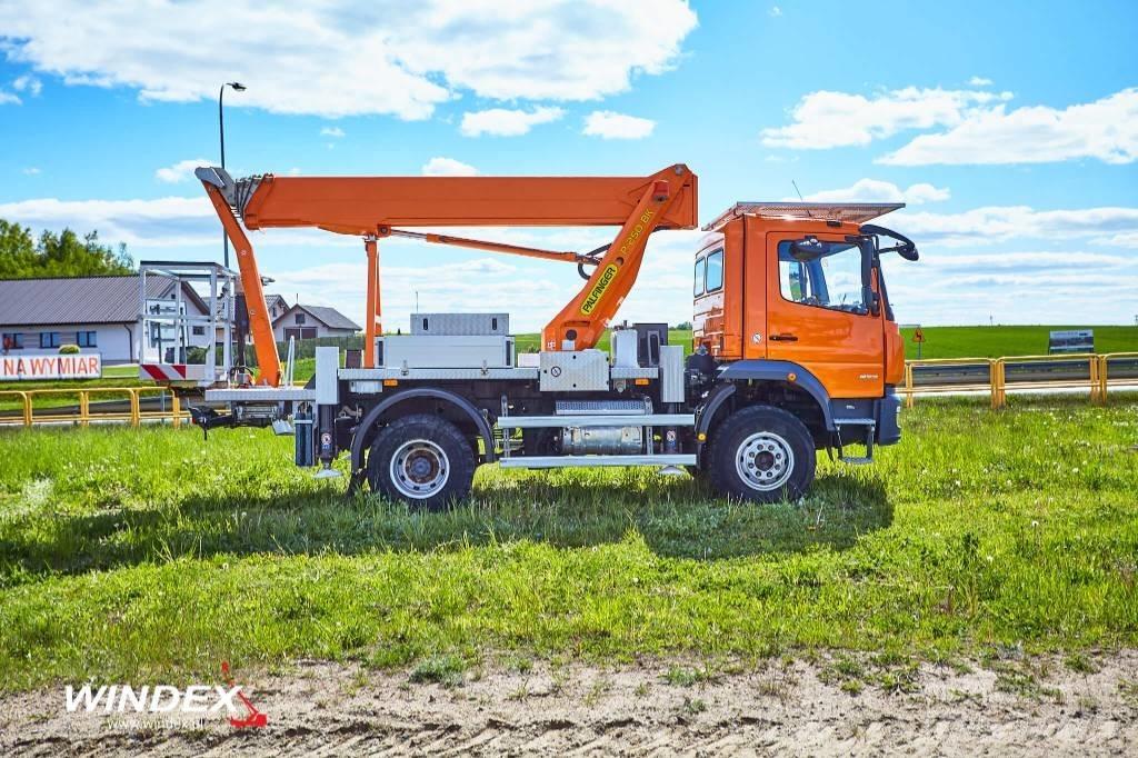 Palfinger P 250 BK Ant vilkikų montuojamos kėlimo platformos
