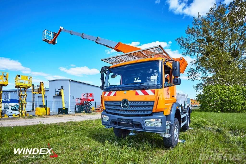 Palfinger P 250 BK Ant vilkikų montuojamos kėlimo platformos