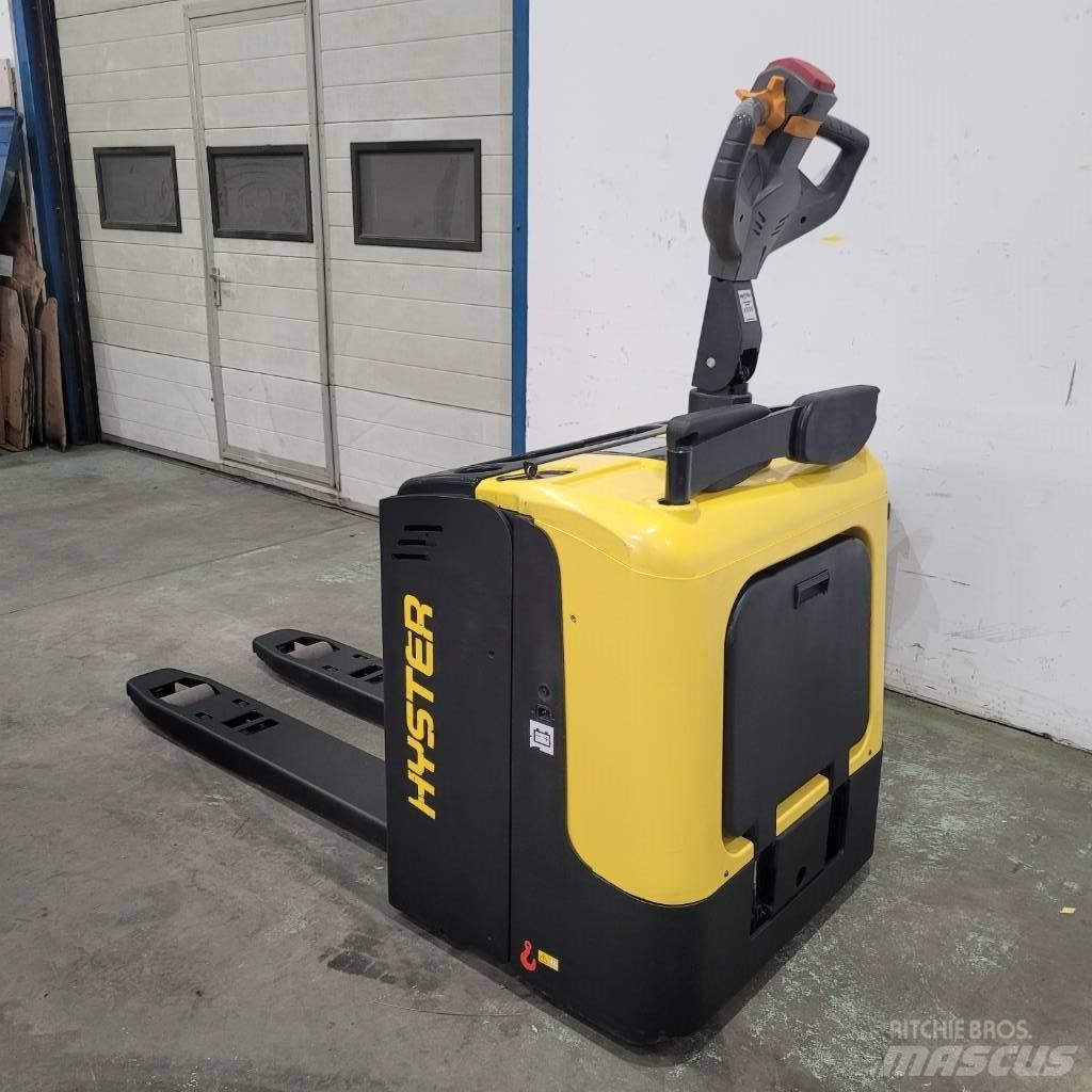Hyster P 2.0 UTS Žemų aukščių keltuvai su platforma