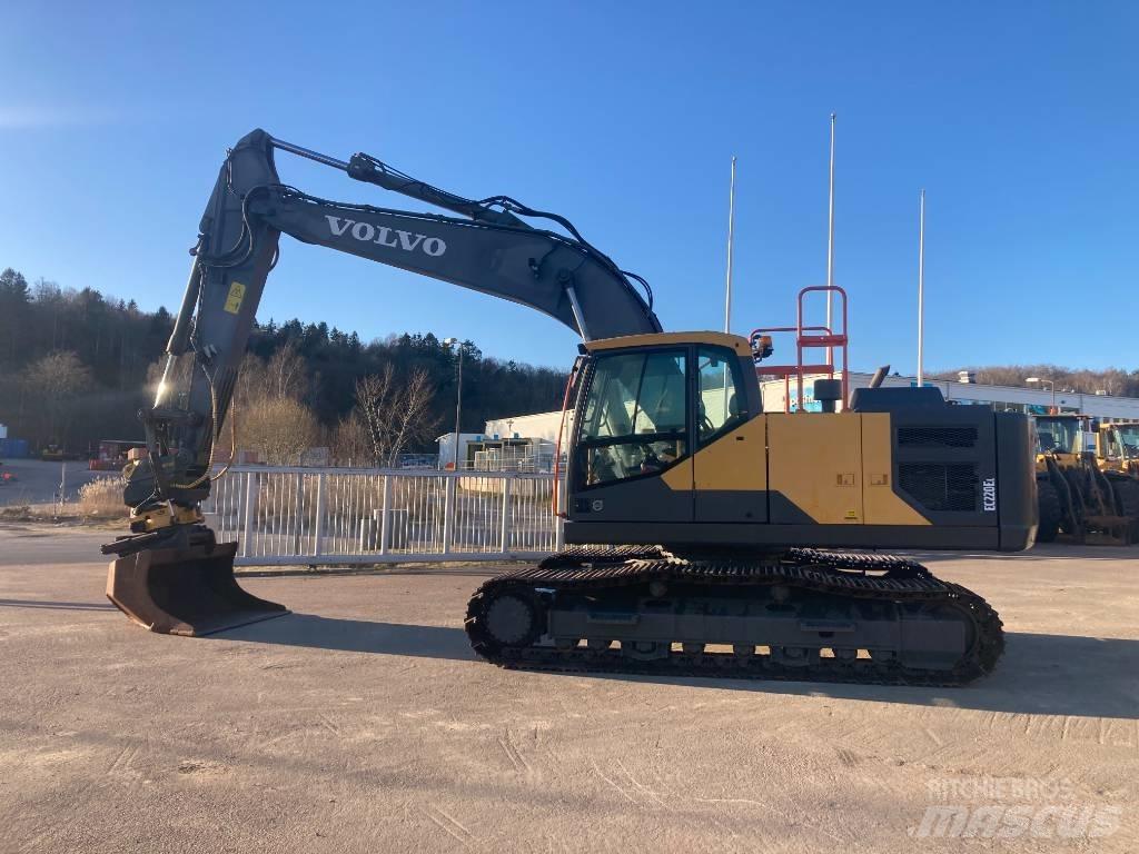 Volvo EC 220 E Vikšriniai ekskavatoriai