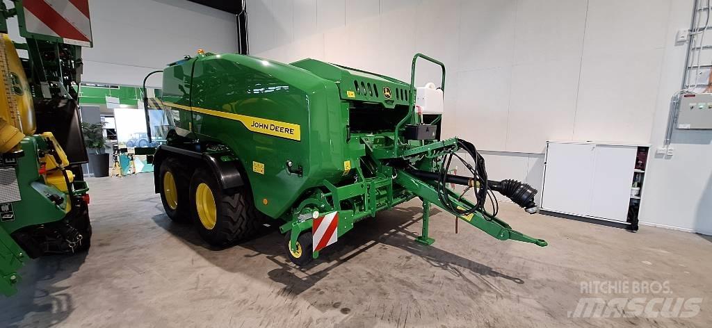 John Deere C441R Ritinių presai