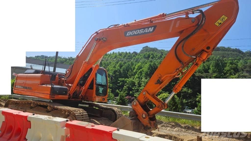 Doosan DX 300 LC Vikšriniai ekskavatoriai