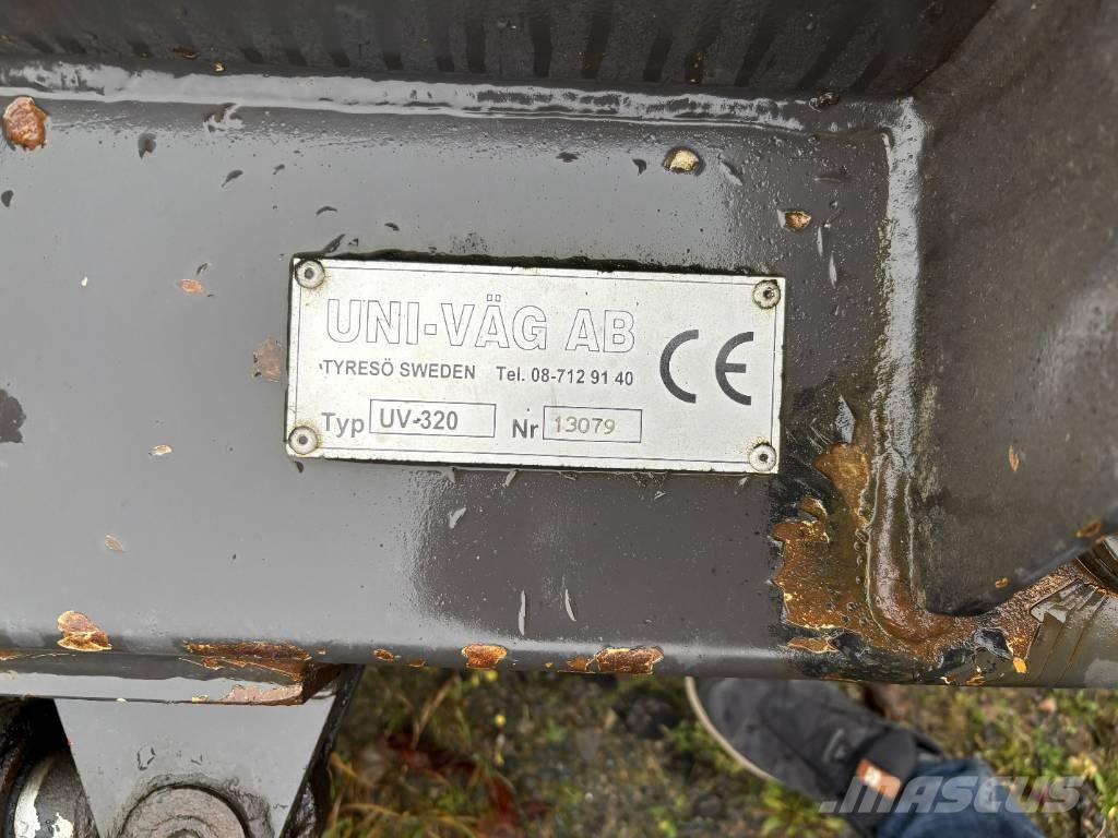 Uni-väg UV-320 Sniego peiliai ir valytuvai