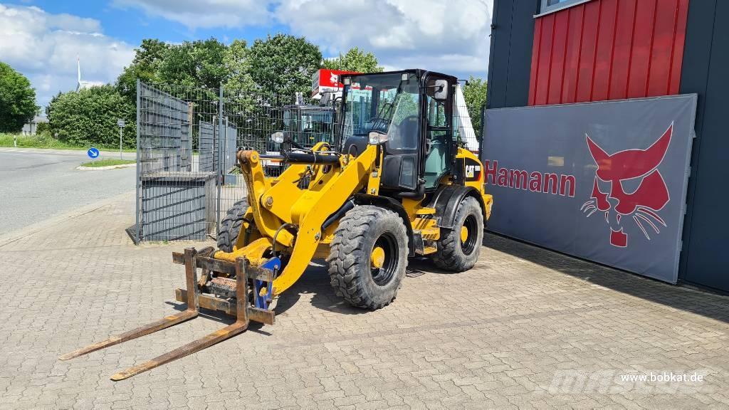 CAT 908 Naudoti ratiniai krautuvai