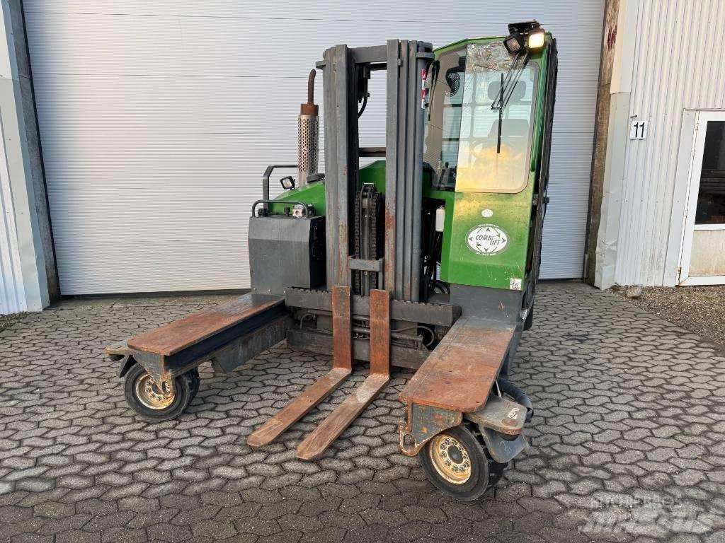 Combilift C 4000 Šakiniai krautuvai su privažiavimu iš visų keturių pusių