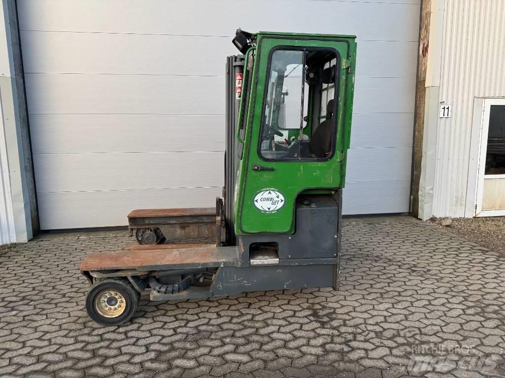 Combilift C 4000 Šakiniai krautuvai su privažiavimu iš visų keturių pusių