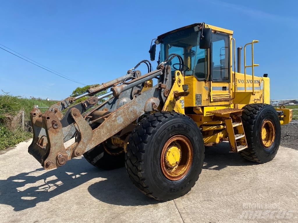 Volvo BM L 90 Naudoti ratiniai krautuvai