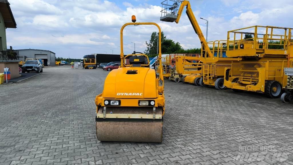 Dynapac CC 1200 Porinių būgnų volai
