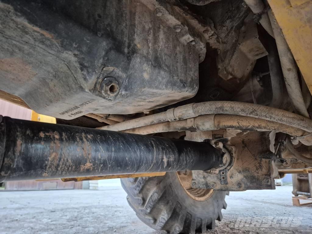 New Holland LB 110 B Ekskavatoriniai krautuvai