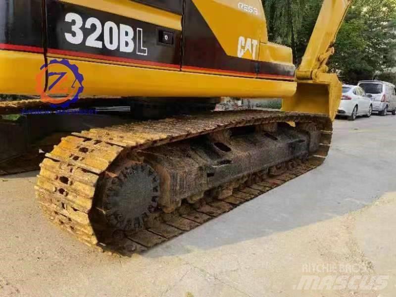 CAT 320 B L Vikšriniai ekskavatoriai