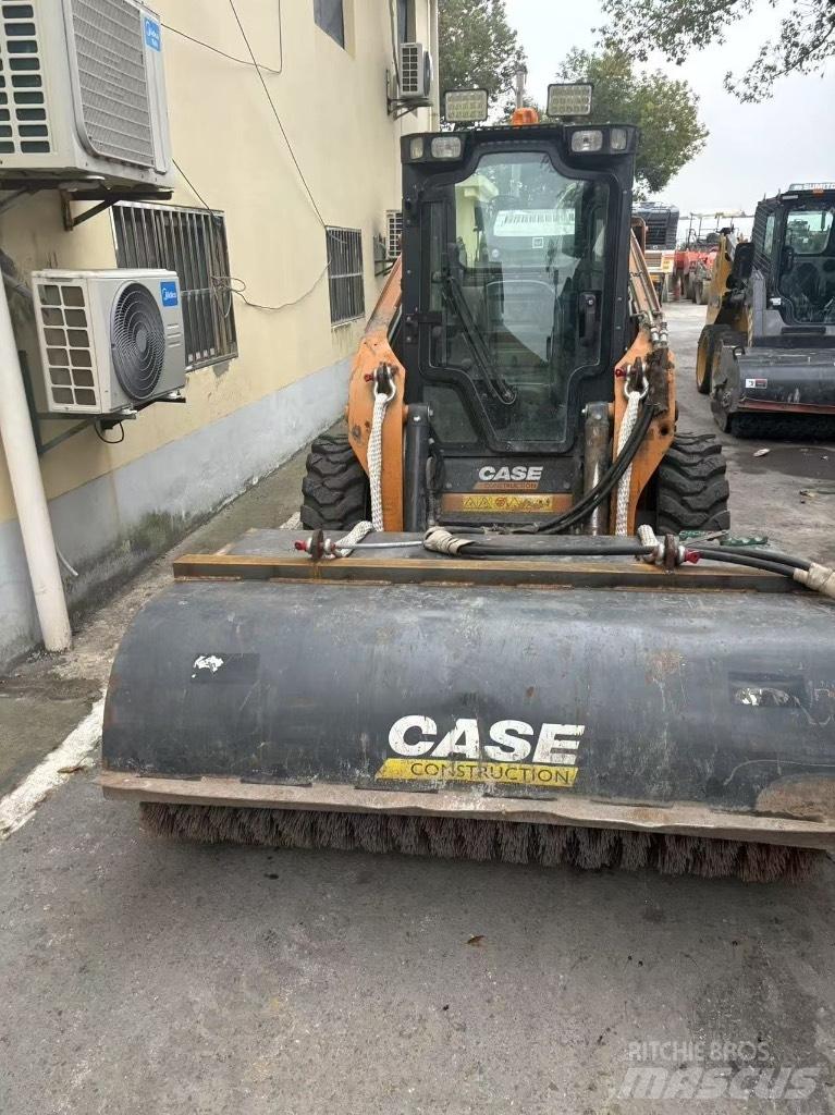 CASE SR 220B Krautuvai su šoniniu pasukimu