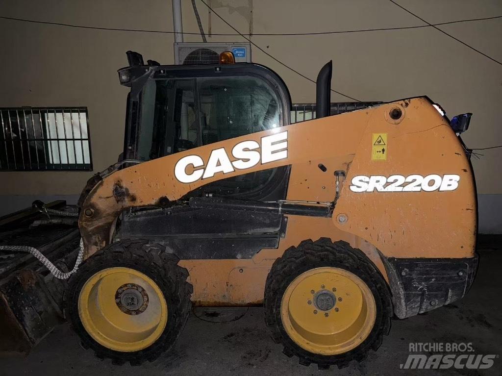 CASE SR 220B Krautuvai su šoniniu pasukimu
