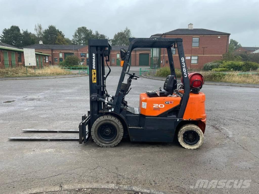 Doosan G 20 LPG (dujiniai) krautuvai