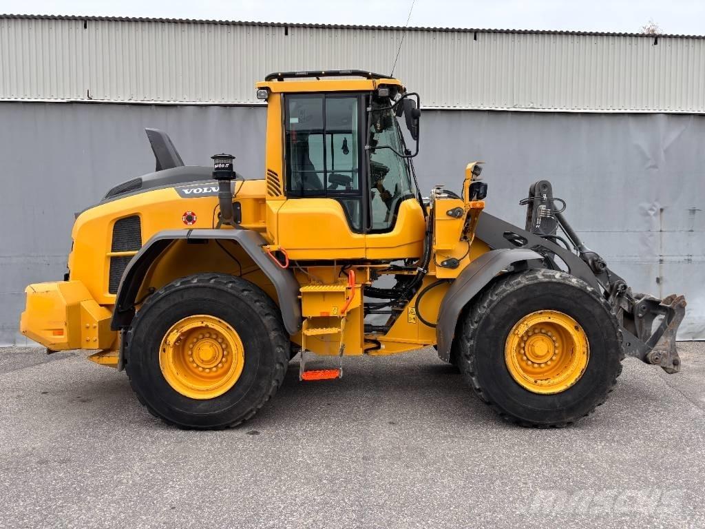 Volvo L 90 H Naudoti ratiniai krautuvai