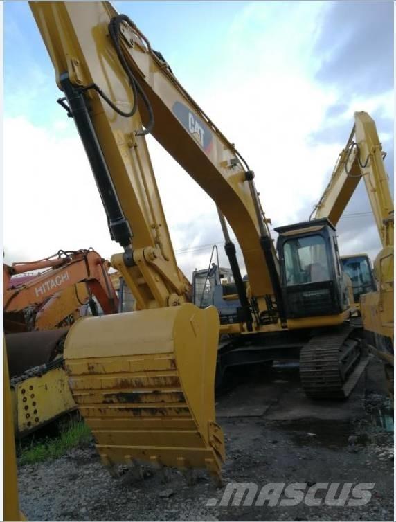 CAT 330 D L Vikšriniai ekskavatoriai