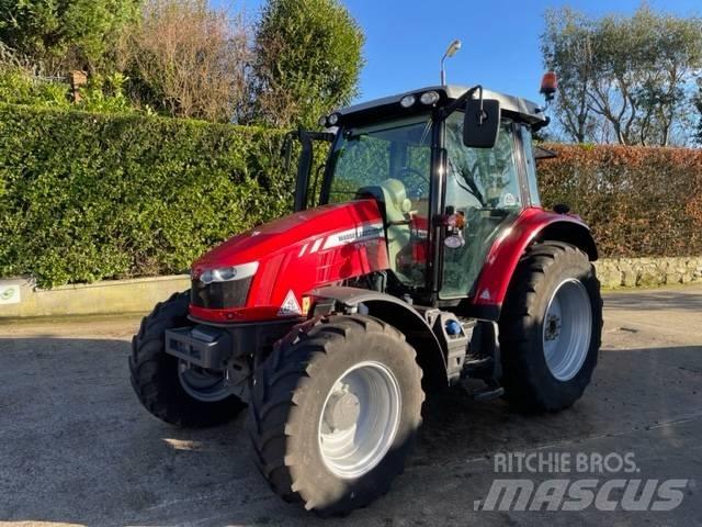 Massey Ferguson 5712 Traktoriai