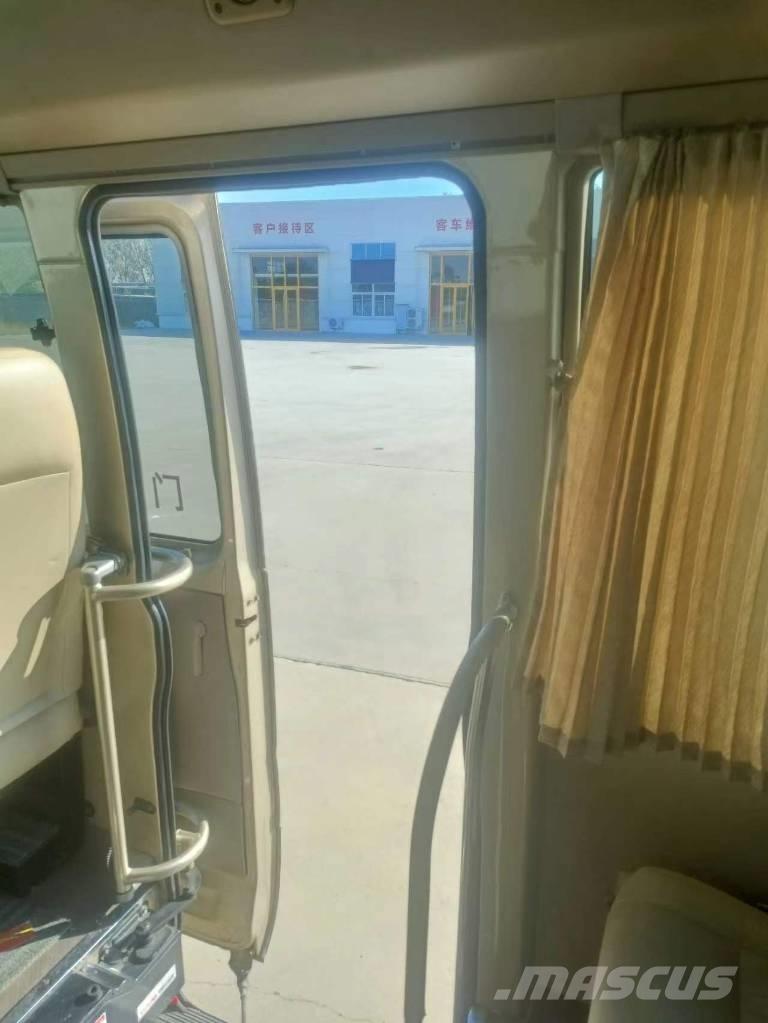 Toyota Coaster Bus Mikroautobusai