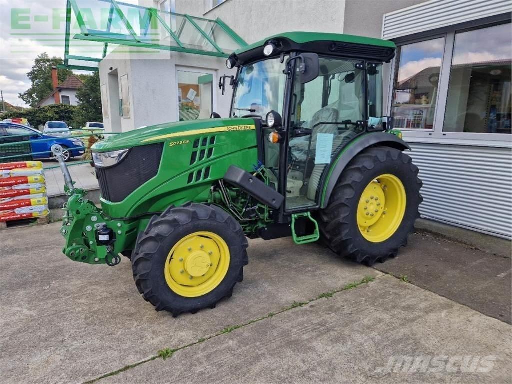 John Deere 5075 GF Traktoriai