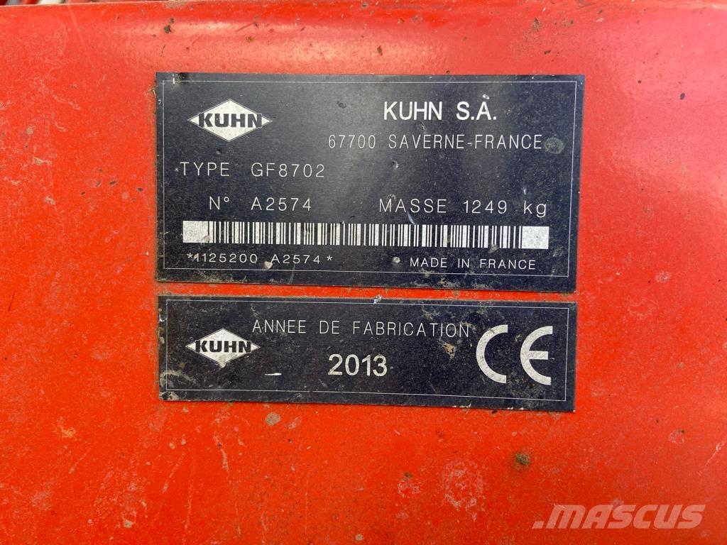 Kuhn GF8702 Šieno grėbliai ir vartytuvai