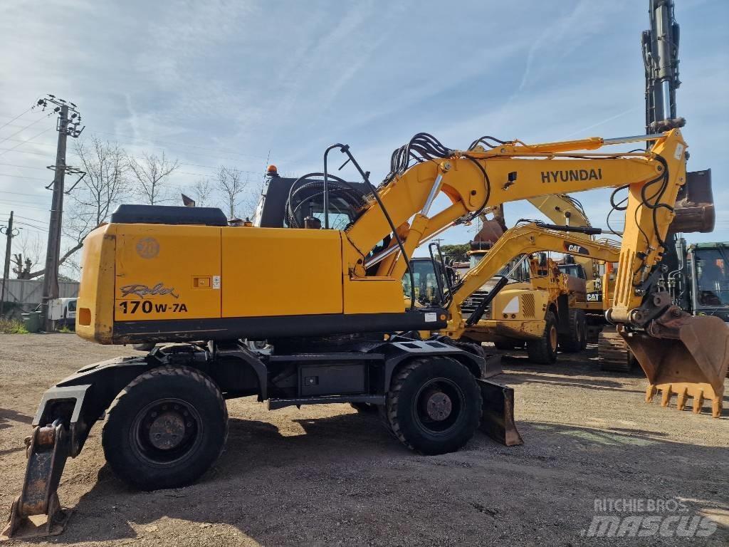 Hyundai R 170 W Ratiniai ekskavatoriai