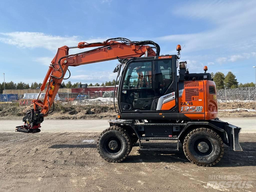 Hitachi ZX135W-7 Ratiniai ekskavatoriai