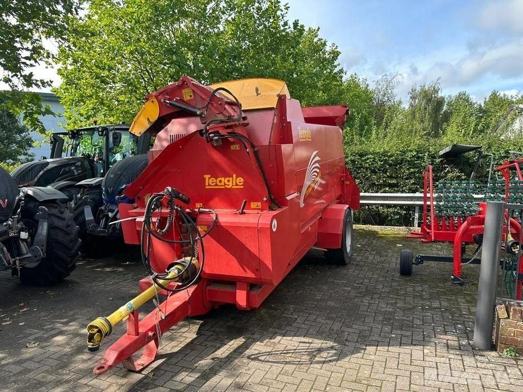 TEAGLE TOMAHAWK 1010 Ryšulių smulkinimo, pjaustymo ir išvyniojimo įrenginiai