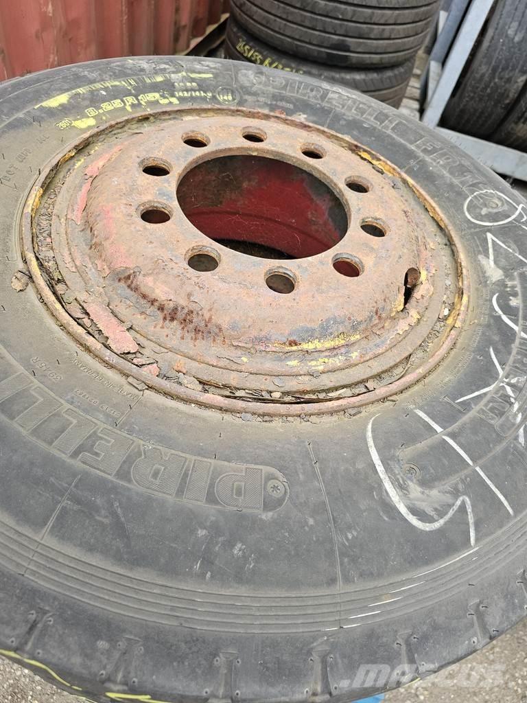 Pirelli 825X15 Transportas - Kita