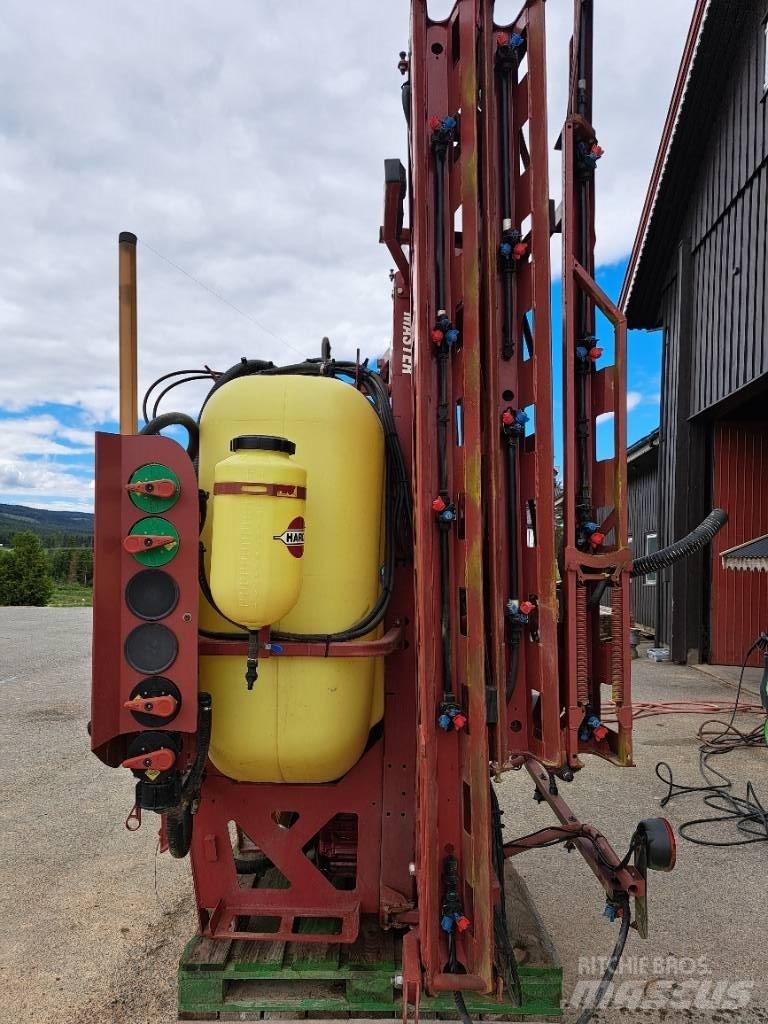 Hardi Master 1000 Prikabinami purkštuvai