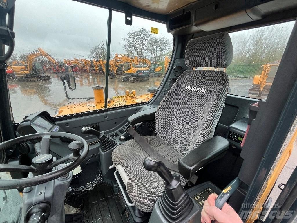 Hyundai R55W-9A Ratiniai ekskavatoriai