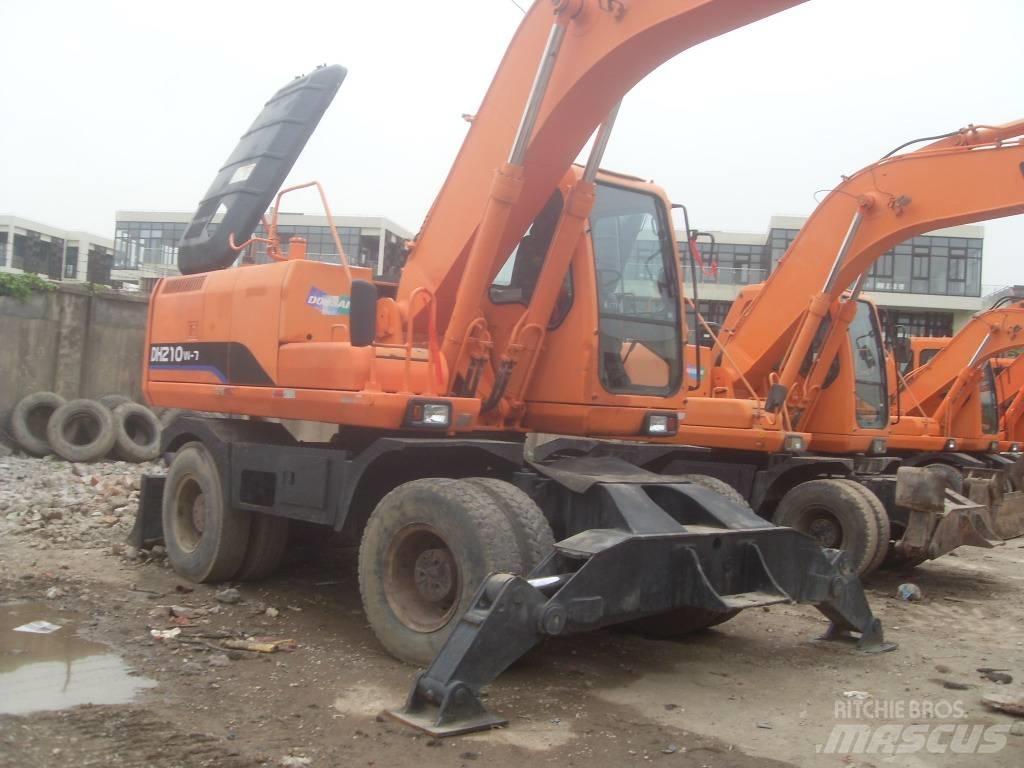 Doosan DH 150 W-7 Ratiniai ekskavatoriai