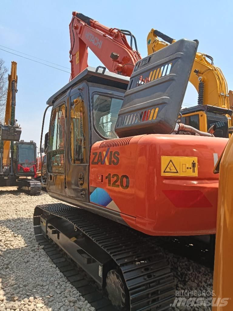 Hitachi ZX 120 Vidutinės galios ekskavatoriai 7-12 t
