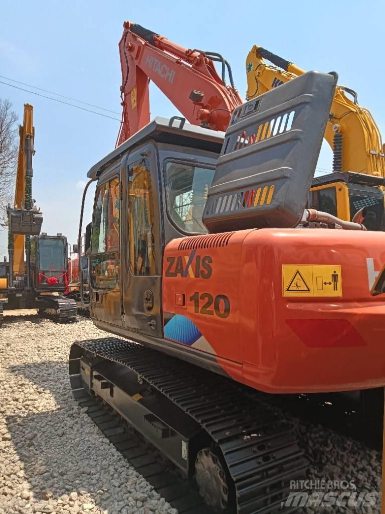 Hitachi ZX 120 Vidutinės galios ekskavatoriai 7-12 t