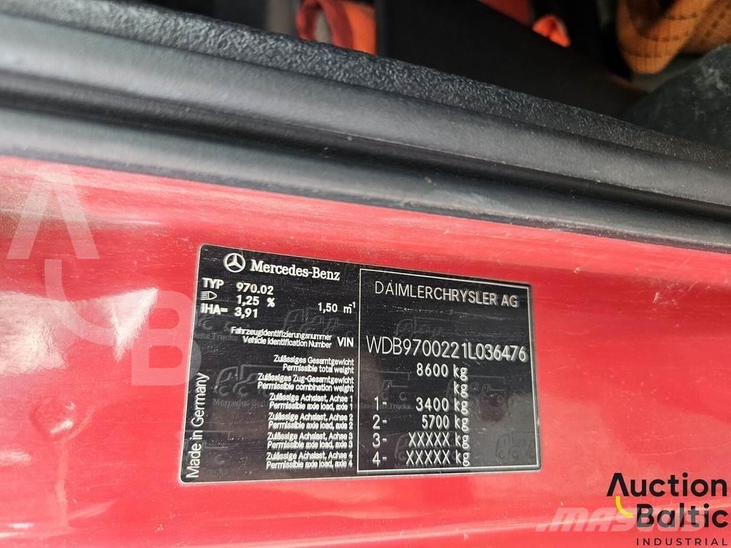 Mercedes-Benz 815 Vilkikai šaldytuvai