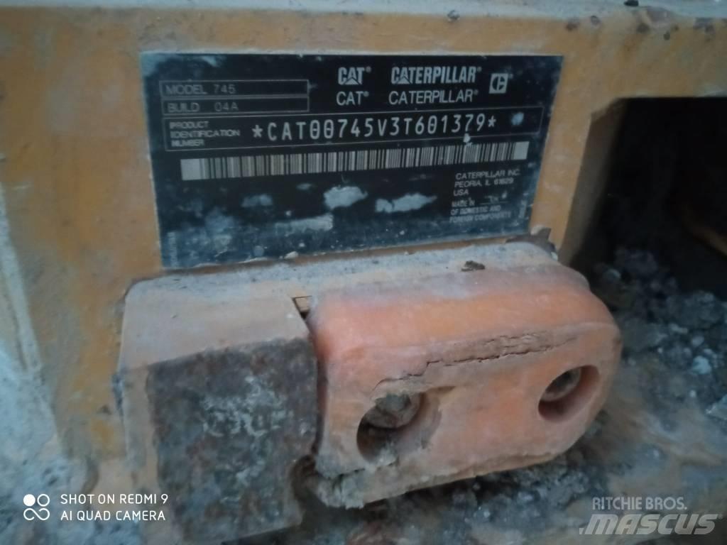 CAT 745 Karjeriniai savivarčiai